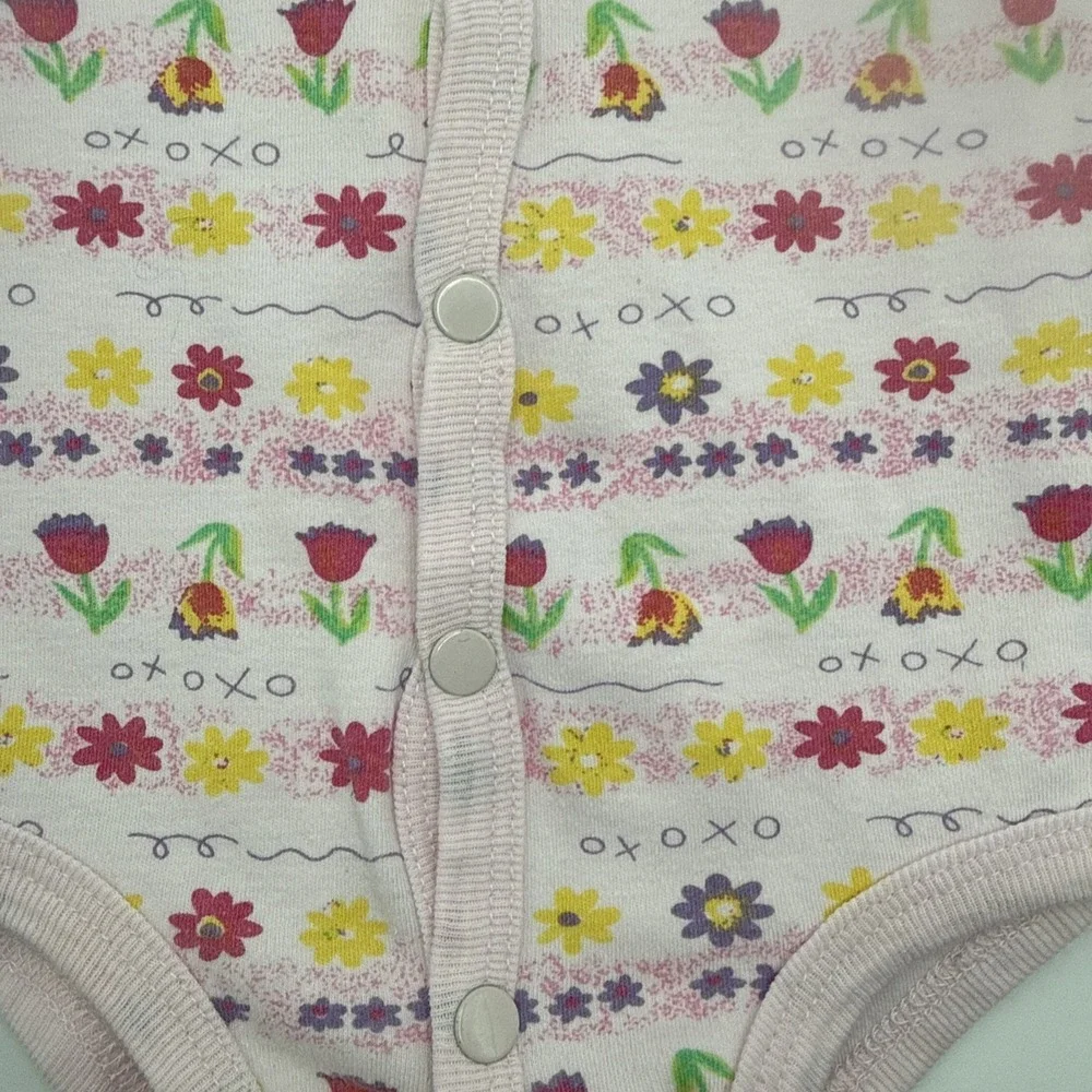 Vintage McBaby Girls Pink Bodysuit Snap Front Flowers & Tulips XOXO 3-6 Months